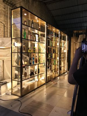 Goede prijs Bartafel Wijnkast Scheidingskast met hoge voet online