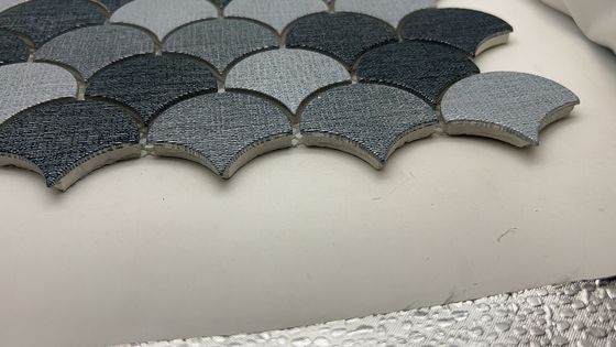 Goede prijs Zwart en Messing Waterjet Mosaïek porseleinen mozaïek tegel voor zwembad decoratie online