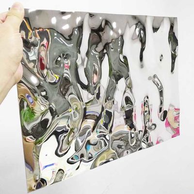 Kleur 304 Spiegel van 2 mm dikte Zilver roestvrij staal watergolfplaten