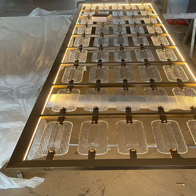 Goede prijs Rose Gold White Crystal 304 Stainless Steel Partition For Restaurant Decoration With Light online