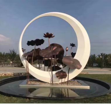 Silver 316L Shiny Mirror Stainless Steel Sculpture For Architecture Project