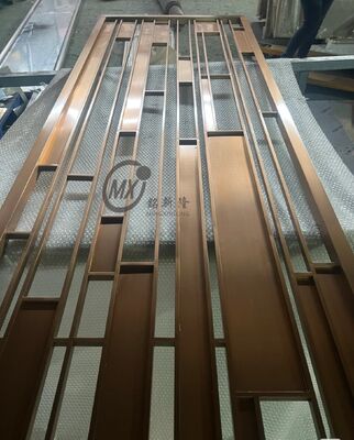 Goede prijs PVD Plating Titanium roestvrij staal scherm scheidingswand met spiegel 8k Poets en aanpasbare kleur opties online